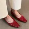 Zapatos de noche retro franceses de tacón bajo suaves 2026 nuevo estilo lazo zapatos de salón poco profundos bailarinas punta cuadrada estilo de noche
