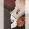 Atuendo Estilo Old Money: Camiseta Base de Punto de Manga Larga con Cuello en V para Mujer, Top Otoñal Chic Francés de Corte Ajustado