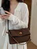Bolsa tote cruzada casual estilo coreano para mujer, nuevo modelo 2026, adecuada para el trabajo y los desplazamientos, de gran capacidad, con cadena