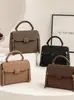 Nova Bolsa Transversal Simples com Padrão de Lichia Feminina Versátil Textura de Couro Macio Bolsa de Ombro Único Elegante Bolsa de Mão Tote para o Trabalho