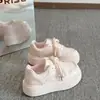 Zapatillas blancas de suela gruesa para mujer, que aumentan la altura, nueva colección primavera/otoño 2026, retro y a la moda, versátiles para estudiantes, casual y deportivas