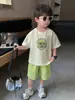 Traje de Verano de Manga Corta para Niños 2026 Nuevo Estilo Conjunto de Dos Piezas de Shorts para Niños Moda Coreana Ropa Deportiva para Niños Pequeños