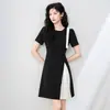 2506804-Viaje Irregular Mariposa Color de Contraste Temperamento Moda Falda Plisada Cintura Adelgazante Vestido Xia Nanyou