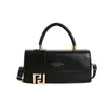 Bolsa Feminina Textura Tendência Estilo Coreano Nova Chegada 2026 Nova Moda Verão Popular Retro Ombro Único Fivela de Cadeado Transversal Pequena Quadrada