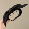 Colección de Ofertas de Remate para Pinzas de Cabello Ligas para el Cabello Intestino Grueso Pinzas de Garra Diademas Pasadores Pinzas de Plátano Tiburón Puesto Callejero de Yiwu Artículos Pequeños