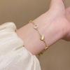 Brilhante e adorável! Pulseira Olho de Gato com Argola Vazada Super Brilhante Feminina de Luxo Leve Nicho Delicada Sensação de Alto Padrão