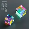 Atrapasol Cubo de Luz de Prisma Colorido Cristal Refractivo Adorno de Escritorio Galvanizado Idea de Regalo de Cumpleaños con Luz Solar