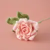 Modelo Nuevo de 26 Años Ramo de Flores de Ganchillo Terminado con Hilo de Gasa, Ramas de Rosas de Diamante Rosa, Ramo de Boda Artificial para el Día de la Mujer