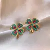Brincos de Tarraxa Flor de Trevo de Quatro Folhas com Strass Moda Simples Estilo Étnico Brincos Acessórios de Orelha de Luxo Leve Atacado