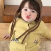 Suéter Tejido de Otoño para Bebé Cardigan Jacquard Bordado de Cuello Redondo Suave y Delicado Abrigo Versátil para Bebé
