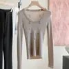Vale la pena el precioCamiseta básica de punto 100% lana hilo Yangzi con cuello en U para mujer, corte ajustado y top favorecedor para ir al trabajo