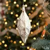 Colgante con Forma de Bola de Navidad Mate Retro Lujo Ligero Copo de Nieve Adorno de Regalo Decoración de Árbol de Navidad Plástico Blanco Dorado Nuevo Estilo