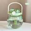 Taza Espacial Portátil de Plástico con Asa para Uso en Exteriores, Adecuada para Estudiantes Hombres y Mujeres, Botella de Agua de Gran Capacidad con Popote, Estilo Trendy Ins