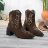 Botas de Caballero de Media Caña Transfronterizas para Mujer Europeas y Americanas Gamuza Punta Fina Botas Vaqueras Tacón Estilo Oeste Retro 20 Venta al por Mayor Tallas Grandes