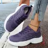 Novos sapatos casuais esportivos mais vendidos, sapatos dad de malha para primavera e outono para mulheres, sapatos brancos de sola grossa, sapatos versáteis respiráveis 2024