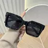 Armação de Óculos Quadrada com Detalhe de Arroz Espelhado Liso Masculina Nova Anti-Luz Azul Europeia e Americana Armação de Óculos Fashion Ins Retro Feminina