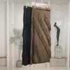 Saia Midi Miyake, um Item Mais Vendido para Primavera e Verão, com Cintura Elástica, Caimento Solto, Versátil, Elegante e com Toque de Luxo, com Franjas e Corte Reto
