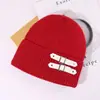 Gorro de Tricô com Fivela de Couro Estilo Americano para Homens e Mulheres, Comércio Transfronteiriço Outono e Inverno, Chapéu de Lã Versátil Emagrecedor, Chapéu Quente e à Prova de Frio