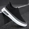 2022 Nuevo Primavera Transpirables Tejido Fly Piernas Zapatos de Hombre Zapatos de Tela Old Beijing Zapatos de Moda Zapatos Deportivos Casuales para Hombres Jóvenes