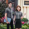 Homens e mulheres com a mesma camisa branca profissional seguro roupas de trabalho Departamento de Projetos ferramenta de exposição 4S manga curta bordado formal LOGOTIPO
