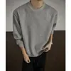 Sudadera de otoño para hombre con cuello redondo y paneles acanalados, manga larga de moda estilo americano, ajuste holgado minimalista, gris casual