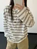 Camisa Henry estilo Miu con botones de cuerno, camiseta larga a rayas retro y casual holgada para mujer, nuevo estilo casual