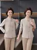 Abrigo casual de moda versátil para primavera y otoño, top para mujeres de mediana edad y mayores, chaqueta holgada abotonada con un temperamento de alta gama