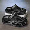 Zapatos con Agujeros para Hombre Verano Aumento de Altura Uso al Aire Libre 2025 Nuevos Antideslizantes Resistentes al Desgaste Desodorantes Casuales para Conducir Doble Uso Sandalias de Playa