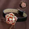 Pulsera Exquisita de Flor de Camelia Incrustada con Circonita, Moderna y Texturizada, Pulsera Ajustable para Mujer Joyería Fabricante Mayorista