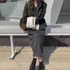 Saia de base gola polo estilo outono e inverno com casaco comprimento longo até o joelho estilo preguiçoso suéter grosso solto vestido de tricô para mulheres