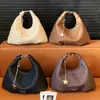 Bolsa Pequena Retro Texturizada de Luxo para Mulheres 2026 Nova Versátil Bolsa de Mão para o Dia a Dia Bolsa de Ombro Transversal Fashionável Atacado