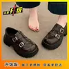 Mocassins Femininos Modernos de Solado Grosso 2025 Novo Estilo Britânico Preto Fivela de Velcro Bico Largo Sapatos Femininos de Solado Macio