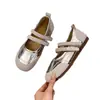 Sapatos Casuais Versáteis da Moda Infantil 2026 Primavera/Verão Novos Sapatos Mary Jane para Meninas com Solado Macio Simples Sapatos de Princesa