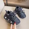 Zapatos Deportivos para Niños 2025 Nuevo Primavera/Verano/Otoño/Invierno Zapatillas Gruesas para Niños Niños Niñas Suela Suave Transpirables para Correr Casuales