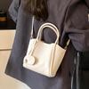 Bolsa Feminina Versátil da Moda Tendência Nova Primavera 2026 com Toque de Luxo, Modelo Saco, para Ombro e Transversal