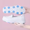Zapatos de enfermera para mujer, verano, cuero, huecos, suela suave, transpirables, no cansan los pies, suela gruesa, zapatos de trabajo médicos, venta al por mayor, una generación de cabello