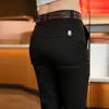 Calça Casual Masculina de Qualidade 2026 Nova, Estilo Primavera e Outono, Espessada e Forrada com Lã, Calça Masculina Preta Business Reta Quente