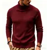 Suéter para hombre, nuevo estilo otoño/invierno, cuello alto europeo y americano, diseños de color liso y a rayas, tejido de punto ajustado, suéter cálido, capa base para hombre