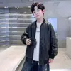 Jaqueta de Couro Masculina Primavera e Outono 2026 Novo Modelo Jaqueta de Couro de Outono Infantil Marca Tendência Top para Crianças Maiores Roupa Casual