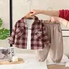 Conjuntos Infantis de Primavera e Outono, Novas Roupas de Primavera para Meninos, Roupas de Primavera para Bebês, Camisas Xadrez Estilosas, Conjunto de Três Peças