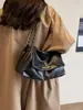 Bolsa tote 2026 novo modelo, elegante e de alta qualidade, bolsa de grande capacidade para o dia a dia, bolsa de ombro com corrente simples e casual, bolsa transversal