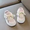 Zapatos para Niñas Primavera y Otoño 2025 Tenis Nuevos Zapatos Deportivos para Niños Zapatos Blancos para Niñas Mayores Estudiantes Zapatos de Suela Suave