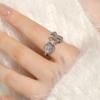 Anillo de Zirconia con Lazo y Forma de Corazón de Lujo Ligero para Mujer, Moderno y Elegante, con Líneas Delicadas y Diseño Cruzado, Adecuado para el Trabajo Diario, Anillo Abierto para Dedo Índice