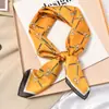 Pañuelo cuadrado pequeño de 70x70cm pañuelo de seda para mujer Primavera Otoño Invierno combinación con camisa decoración profesional pañuelo protector del cuello pañuelo fino
