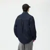 Camisa clásica vintage estilo japonés de mezclilla suave azul para hombre, chaqueta camisa fina holgada elegante de manga larga para otoño para hombre