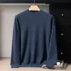 Suéter Masculino de Cashmere Puro com Gola Alta Meia-Calça Fina para Outono e Inverno Novo Pulôver Quente Solto e Versátil Suéter de Malha para Usar por Baixo
