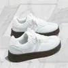 Zapatillas de rayas versátiles para mujer, nuevo estilo coreano de campus otoño 2026, cómodas zapatillas de entrenamiento casual con suela blanda para mujer