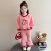 Conjunto de Moletom com Capuz Xadrez Estilo Coreano de Coelho para Meninas Primavera/Outono 2026 Nova Moda Infantil Conjunto Elegante de Duas Peças para Meninas