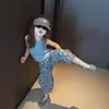 Ropa para Niños Conjunto para Niñas 2026 Verano Nuevo Moda Coreana Ropa para Niños Pequeños Chaleco Pantalones Azules Estampados Conjunto de Dos Piezas
