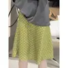 Conjunto de Camiseta Estampada de Manga Corta y Falda de Lunares Estilo Coreano Reductor de Edad para Mujer, Conjunto de Dos Piezas Holgado Estilo Perezoso de Verano